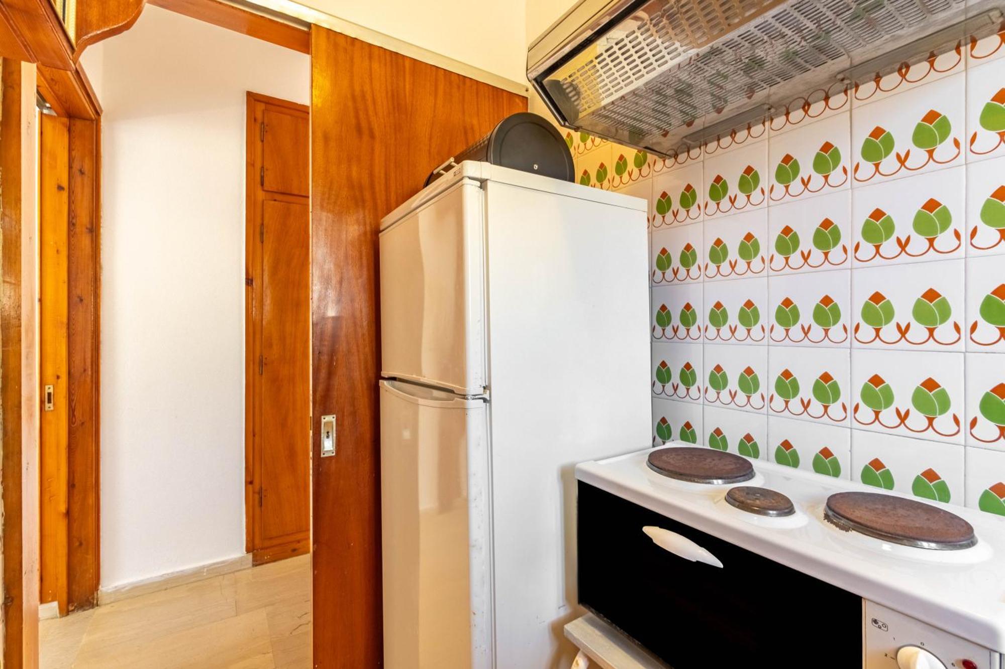 Mires House 11 *